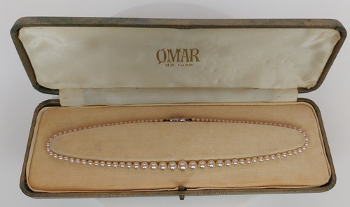 Vintage graduated faux pearl - graduated,